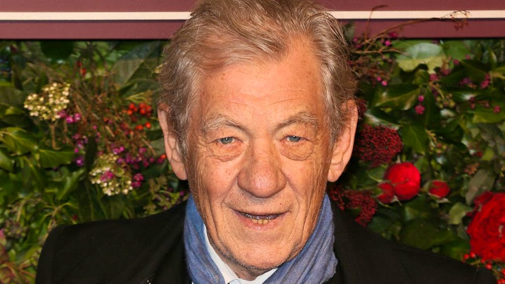 Royal Family. Ian McKellen: «Elisabetta II era fuori di testa. Re Carlo III è segnato»