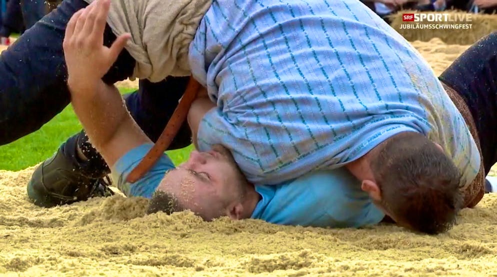 Orlik wins against Adrian Walther.