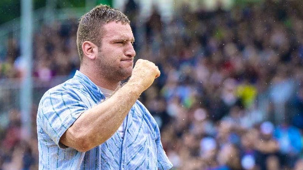 Armon Orlik is close to the final round.