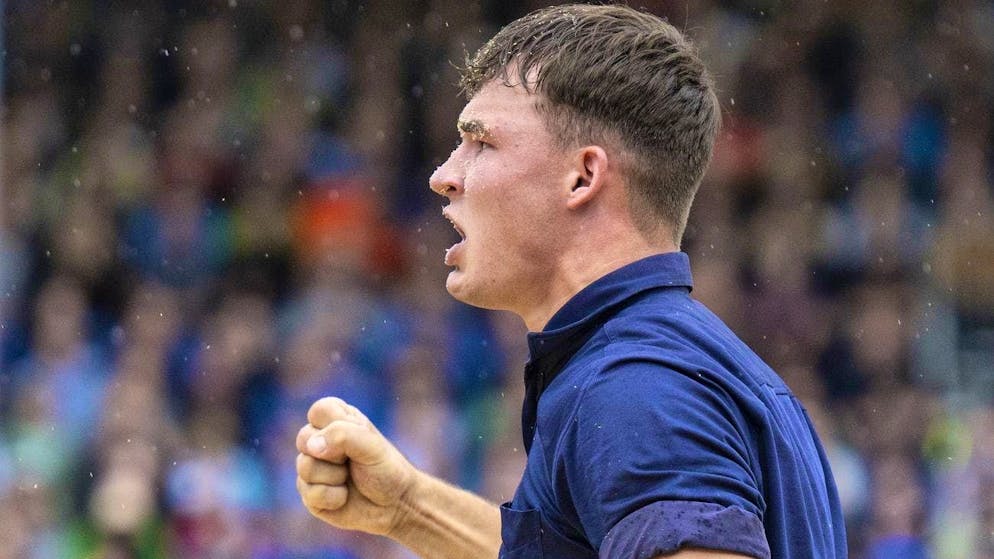 Michael Moser defeats the Swiss Lars Voggensperger in the 6th round.