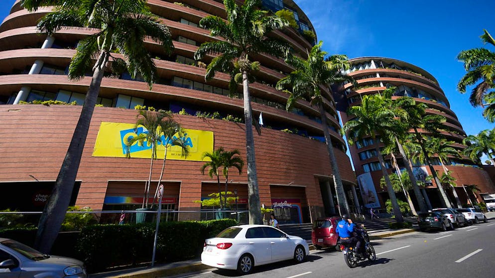 Venezuela - Brasile. Tensione alle stelle all'ambasciata argentina a Caracas, si teme l'irruzione