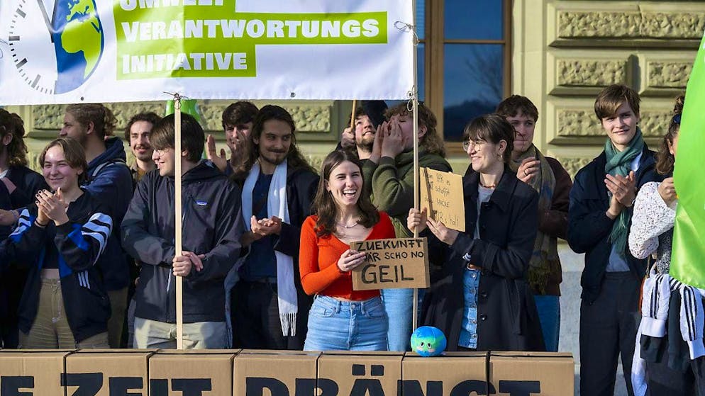 Young Greens at the submission of the Environmental Responsibility Initiative on February 21, 2023 in Bern. (archive picture)