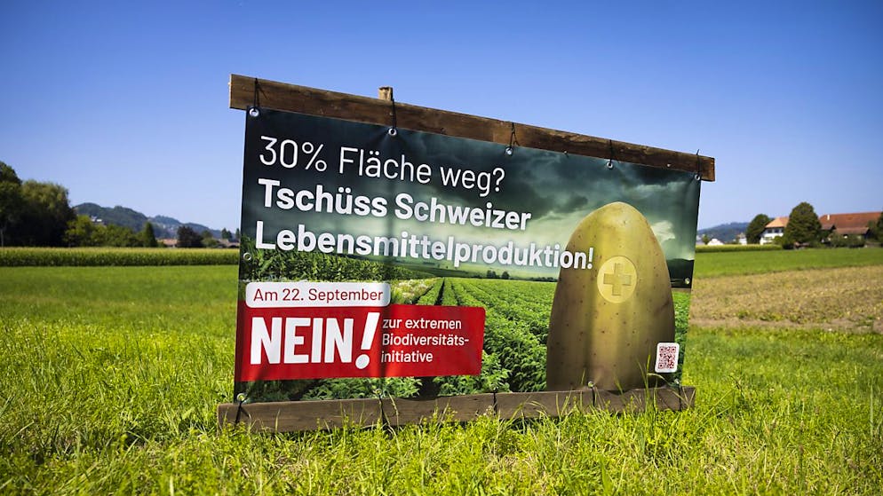 Die Gegnerinnen und Gegner der Biodiversitätsinitiative überzeugen laut einer Umfrage die Schweizer Bevölkerung. (Archivbild)