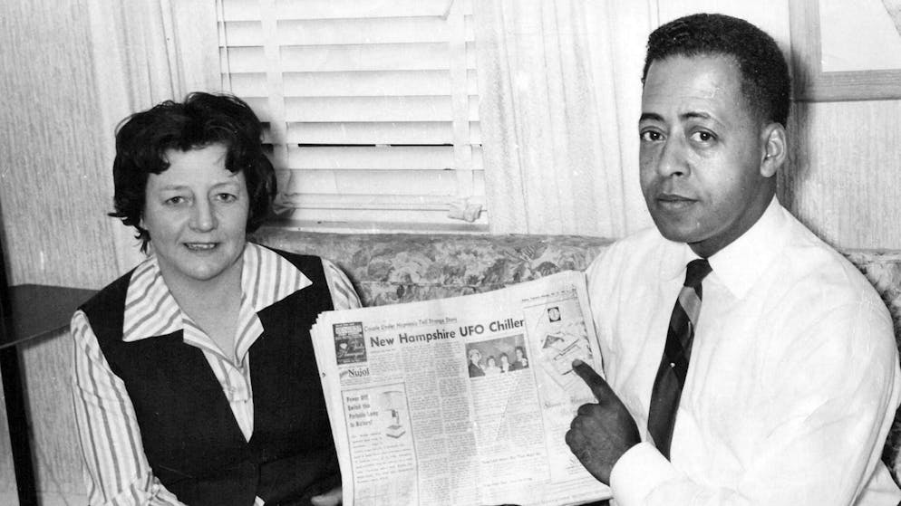 Aliens sollen Ehepaar entführt haben. Die unheimliche UFO-Begegnung von Betty und Barney Hill