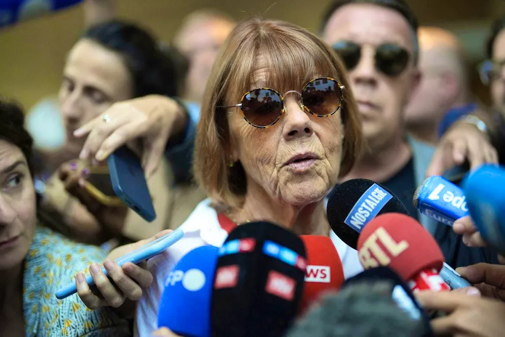 Gisèle Pelicot non voleva deliberatamente nascondersi. Dopo il processo, la Pelicot è stata anche definita la donna più coraggiosa del mondo. (Foto AP/Lewis Joly)