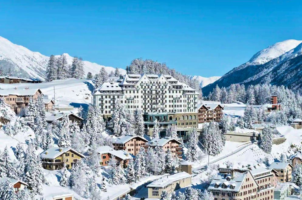 Gli Airbnb più costosi d'Europa. Il Carlton Penthouse di Sankt Moritz può essere prenotato a partire da 20.671 franchi a notte su airbnb.