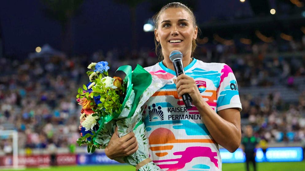 Alex Morgan during her acceptance speech after her last game as a professional footballer.