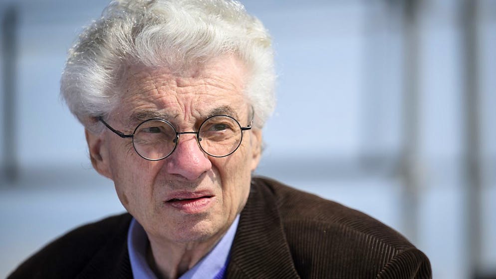 L'architecte tessinois Mario Botta a fait part de son émotion de revenir au siège de la Banque cantonale de Fribourg près de 50 ans après l'avoir conçu (archives).