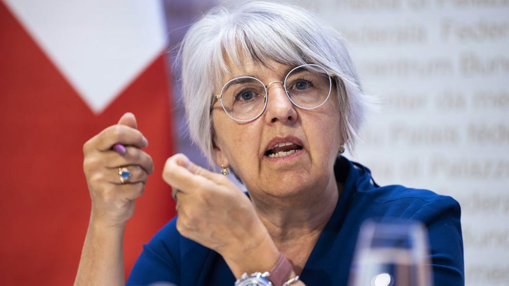 Bundesrätin und Sozialministerin Elisabeth Baume-Schneider muss einen schwer erklärbaren Berechnungsfehler beim BSV erklären. (Archivbild)