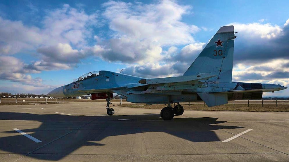 ARCHIVE - A Russian Sukhoi Su-30 fighter jet taxis over the airfield in the southern Russian region of Krasnodar before taking off for a military exercise. Photo: Vitaliy Timkiv/AP/dpa