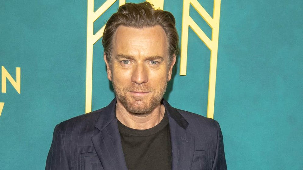 Cinema. Ewan McGregor onorato con una stella sulla Hollywood Walk of Fame