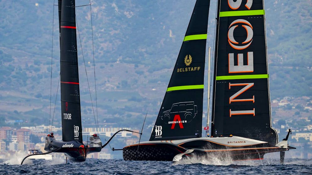 Alinghi défiera Britannia en demi-finale.