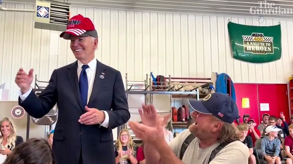 Applaus für die Selbstironie: Biden hat die Lacher auf seiner Seite.