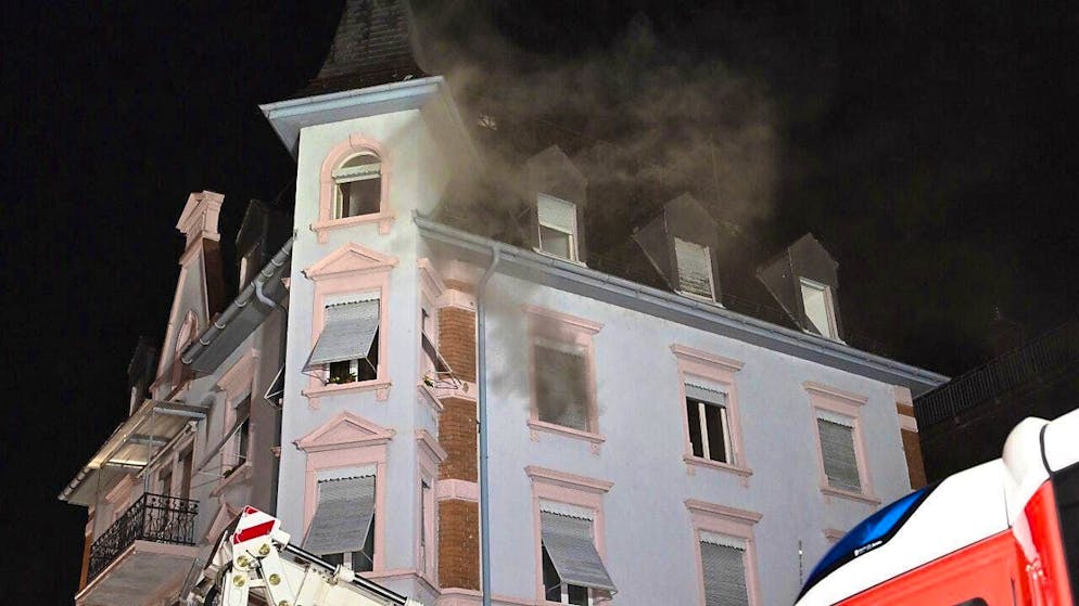 According to the St. Gallen cantonal police, around 60 emergency services were deployed.