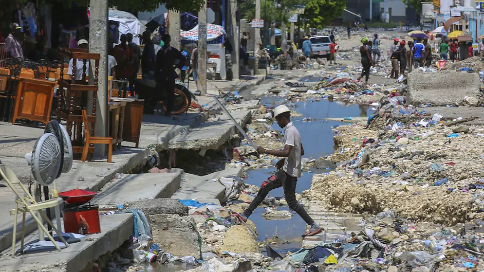 Une vingtaine de personnes ont été tuées samedi, et une quarantaine d'autres blessées dans l'explosion d'un camion en Haïti.