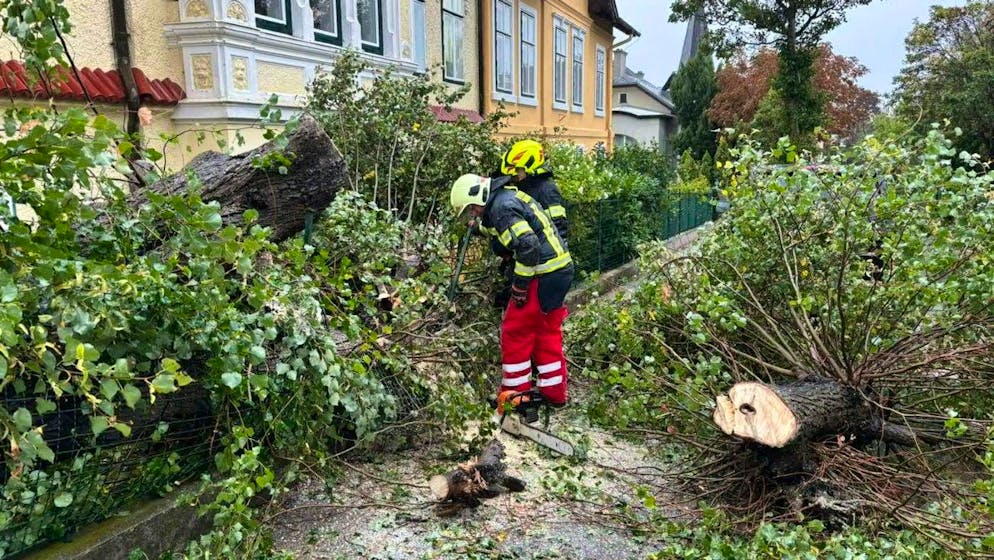 Tempête Boris en Autriche. Intervention des pompiers volontaires de Baden-Stadt en cas d'intempéries, samedi 14 septembre 2024. En Basse-Autriche, plusieurs communes ont été déclarées zones sinistrées samedi.