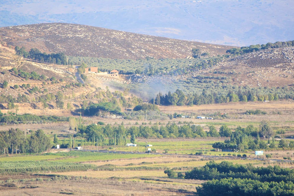 Des volutes de fumée s'élèvent après un bombardement israélien à Marjeyoun, au Liban, le 13 septembre 2024. Des sources militaires libanaises ont déclaré que les avions de guerre et les drones israéliens ont mené 10 frappes aériennes sur sept villages et villes dans le sud du Liban vendredi après-midi, tandis que l'artillerie israélienne a bombardé 10 villes dans la région.