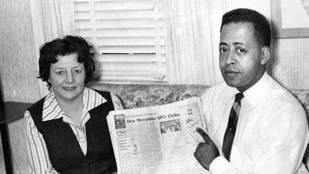 Ecco cosa hanno raccontato. 63 anni fa l'inquietante rapimento alieno di Betty e Barney Hill