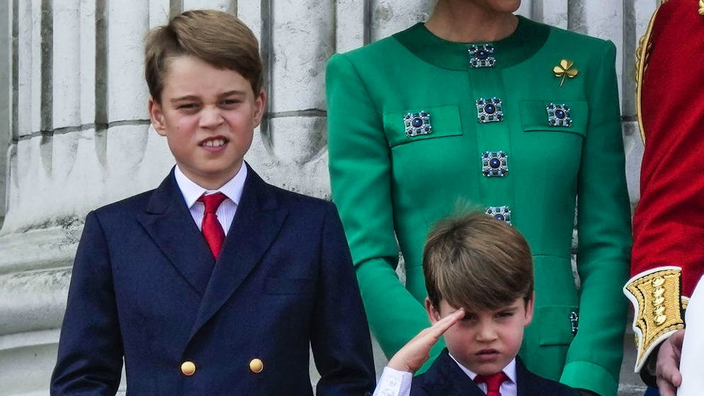 Si prepara a diventare Re?. A 11 anni, il principe George prende la sua prima lezione di volo