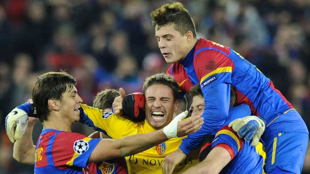 Young Granit Xhaka (right) played the coup d'état against Manchester United with FC Basel.