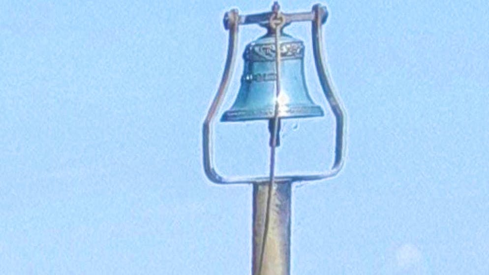Among other things, the brass bell on the landing stage in Mannenbach TG was stolen.