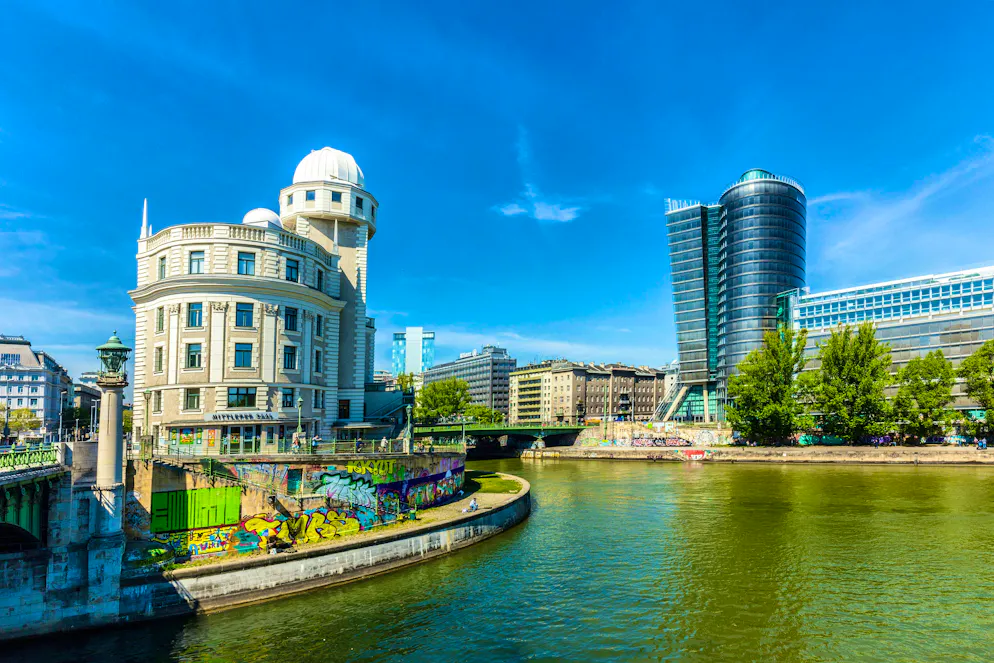 Floods in Vienna. The same perspective: the Vienna River, which flows from the west through the Wiental to the city center, in its normal state.