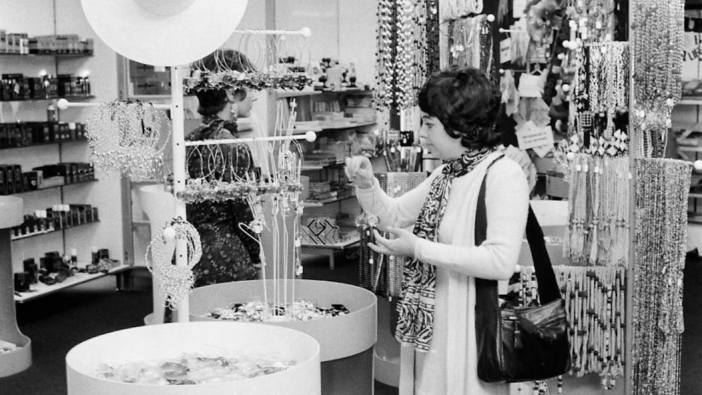 Das Jelmoli-Warenhaus in Zürich machte das Feilschen überflüssig - Gallery. Im Jahr 1970 eröffnete Jelmoli eine neue Etage speziell für junges Publikum. Sie hiess "Spotlite". (Archivbild)