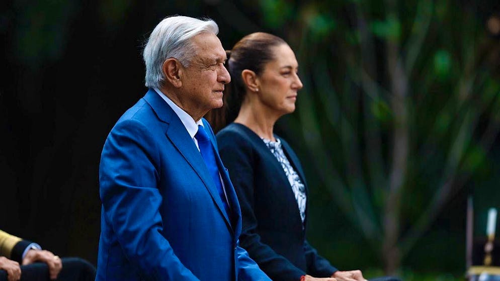 Mexican President Andrés Manuel López Obrador and his successor Claudia Sheinbaum stand behind the controversial judicial reform.