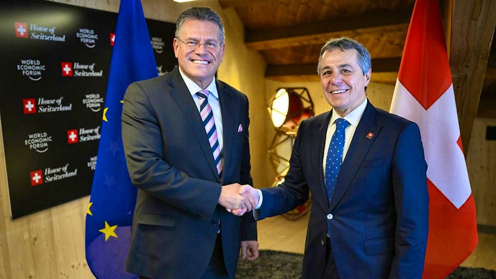 Foreign Minister Ignazio Cassis (right) and EU Commissioner Maros Sefcovic last met at the World Economic Forum in Davos in January. (archive picture)