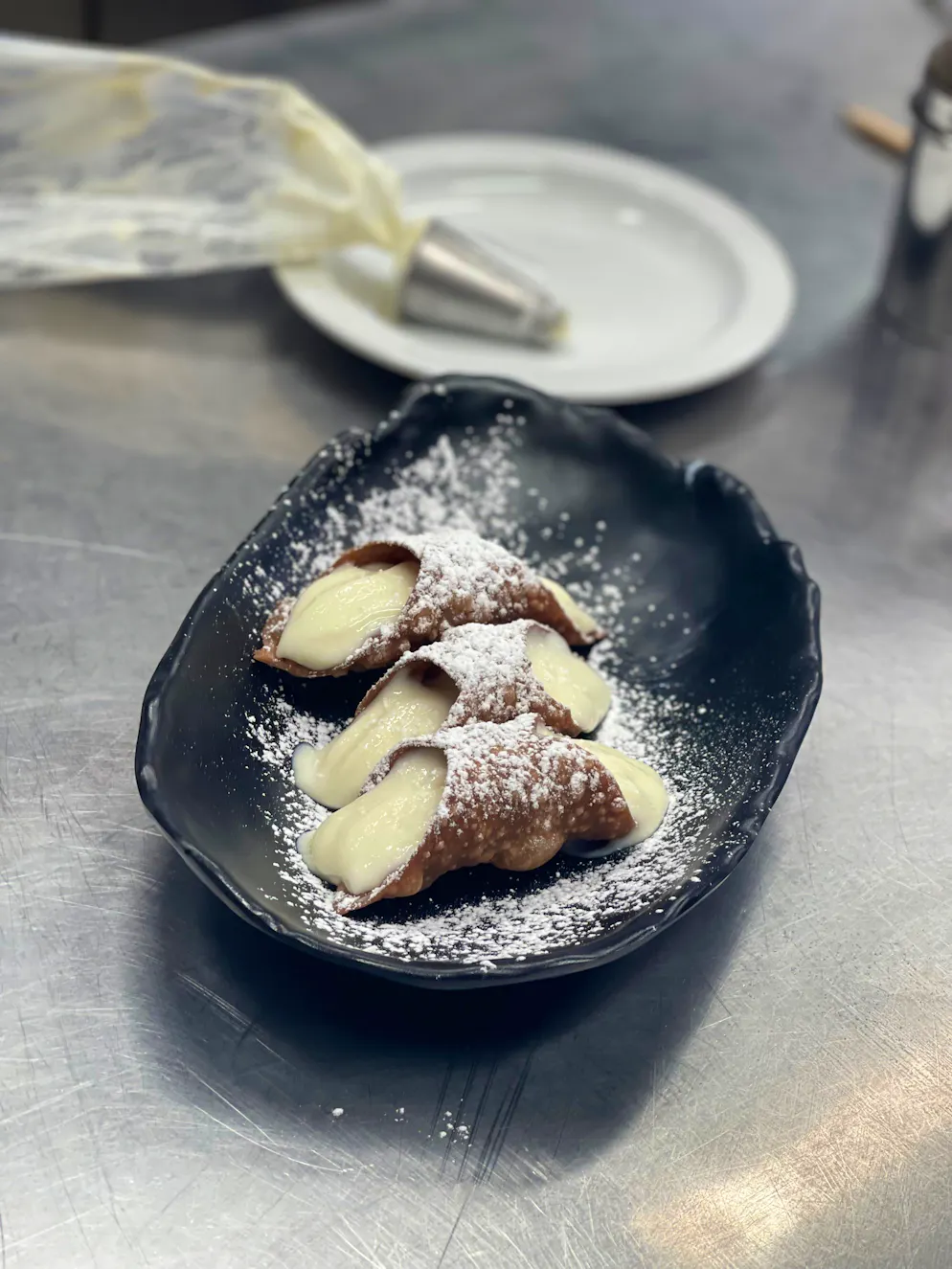 Reisebericht Südsizilien: Agriturismo Mandranova. … und anschliessend mit einer süssen Ricotta-Creme gefüllt.