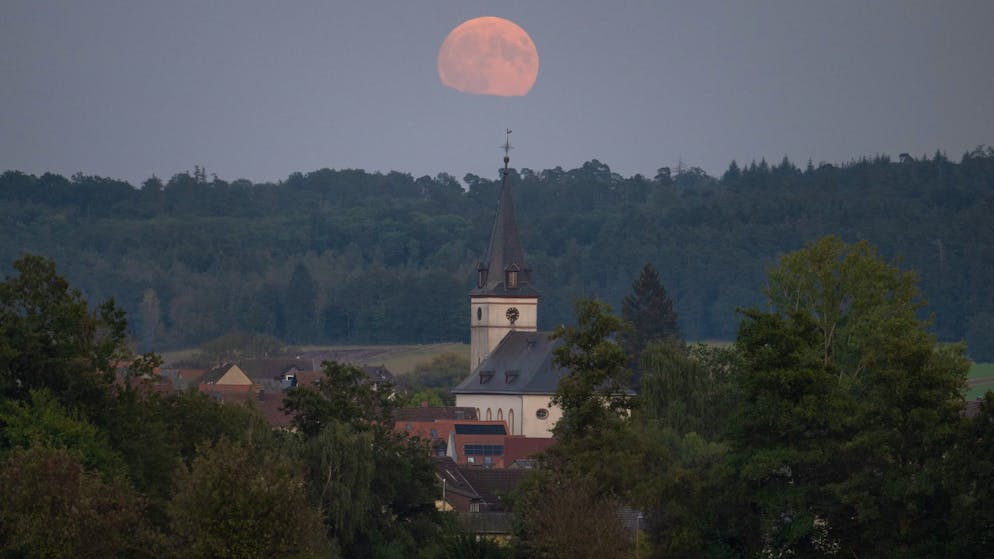 Supermond und partielle Mondfinsternis. «Heute Nacht hätte sich ein Ausflug in die Höhe gelohnt»