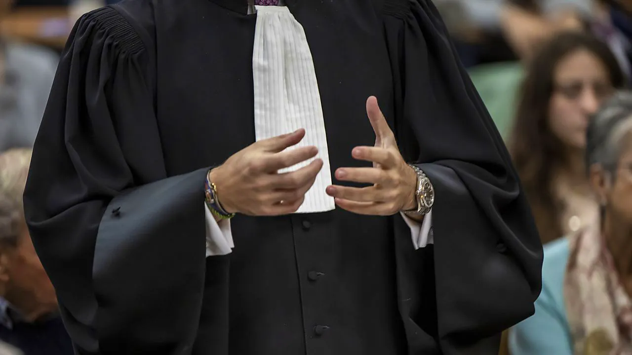 France. Procès Pélicot: l'émule du principal accusé admet être un «violeur»