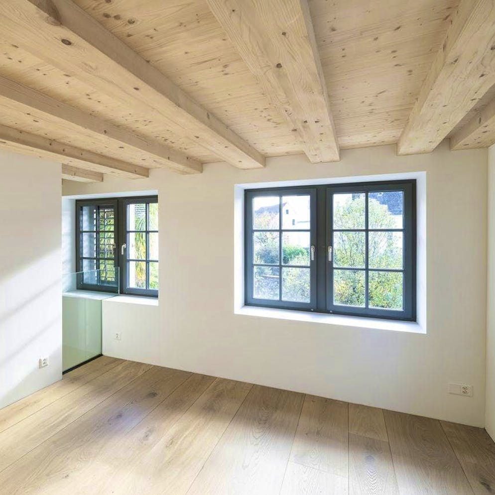 Replacing her windows has become an odyssey for a pensioner.