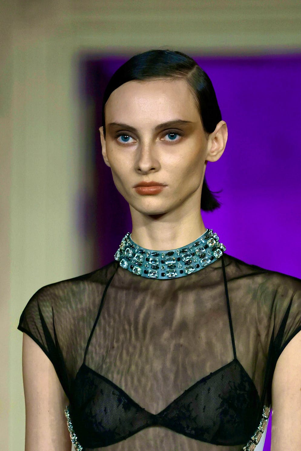 London Fashion Week 2024. Huishan Zhang was inspired by Wong Kar Wai's erotic short film "The Hand" for his Spring/Summer 2025 collection.