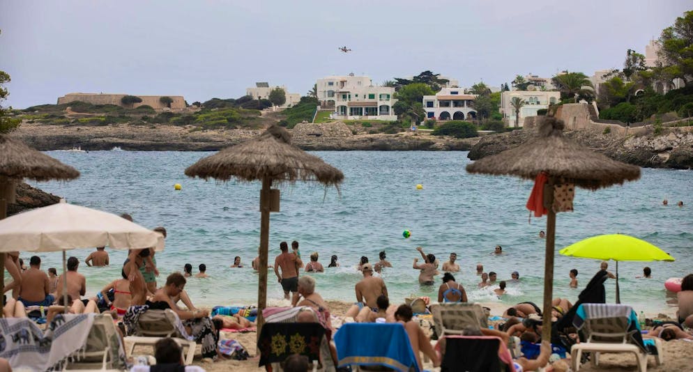 Drones to relieve lifeguards on Mallorca - Gallery. Lifeguards on Mallorca are complaining about staff shortages and overwork.