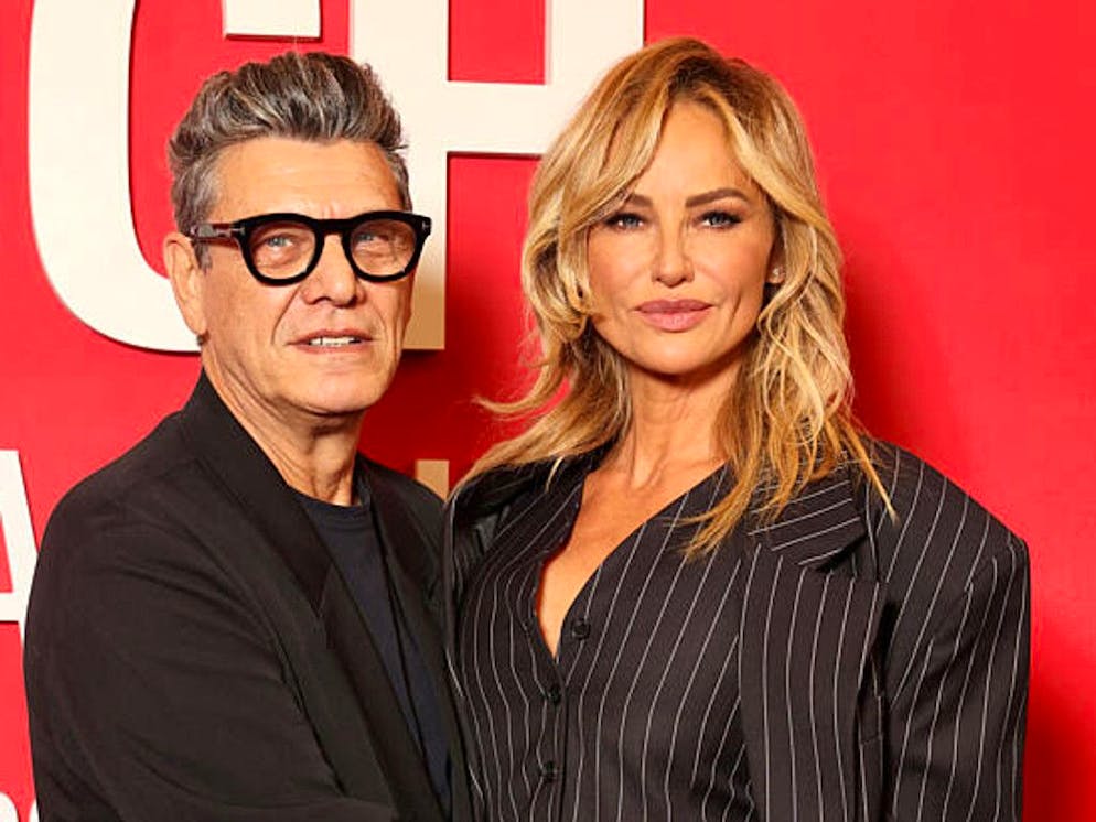 Marc Lavoine et Adriana Karembeu ont décidé de dévoiler leur histoire d'amour au grand jour.