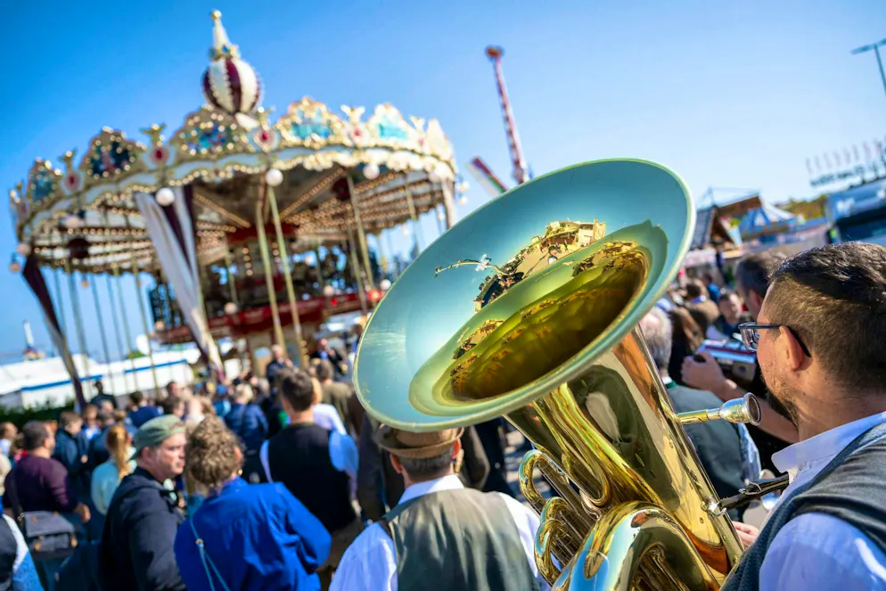 Brass music is part of the Oktoberfest - DJ Ötzi is not. (archive picture)