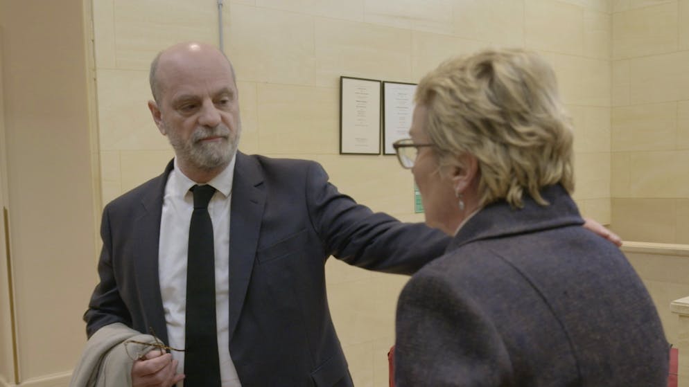 «Cash Investigation» riposte. «Vous êtes dangereuse»: un ancien ministre tacle violemment Élise Lucet