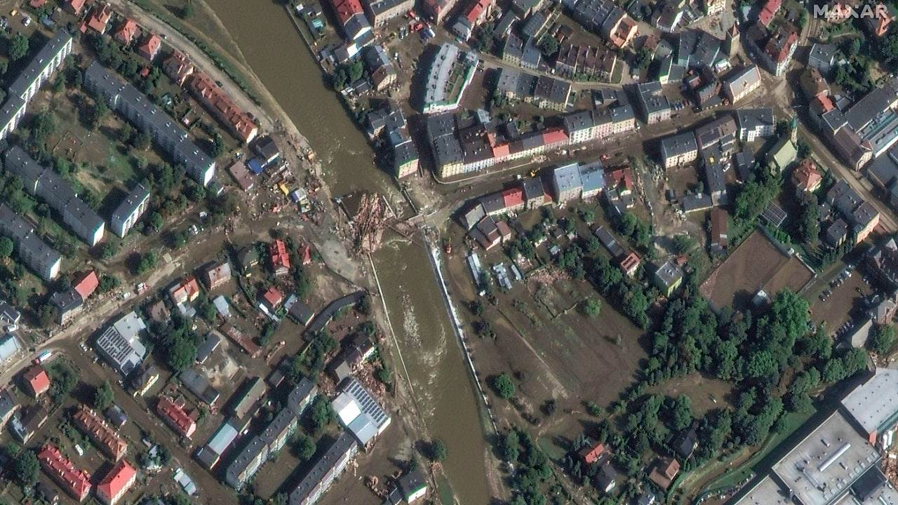 Current. Flood wave moves downstream in Poland