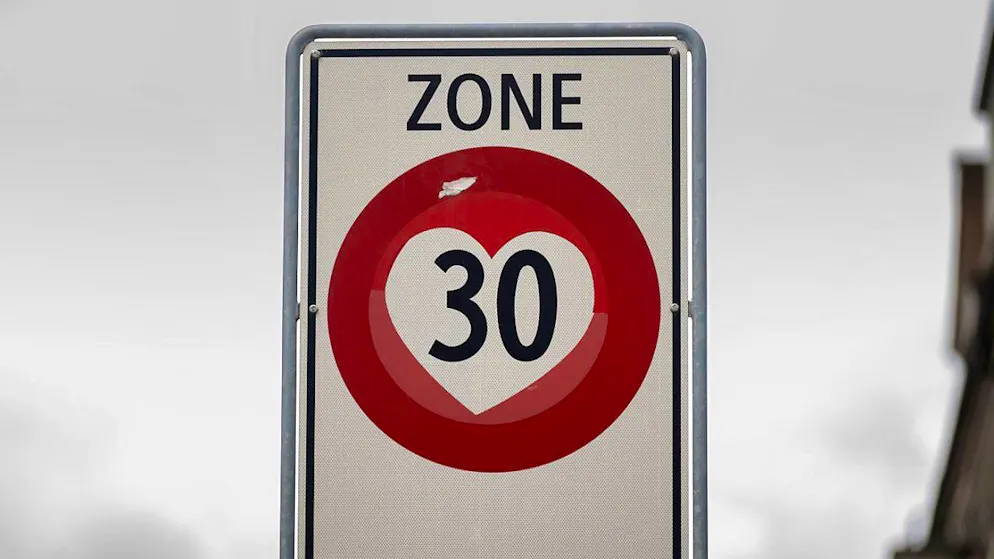 A 30 km/h speed limit is now also being introduced in Allschwil BL. (symbolic image)
