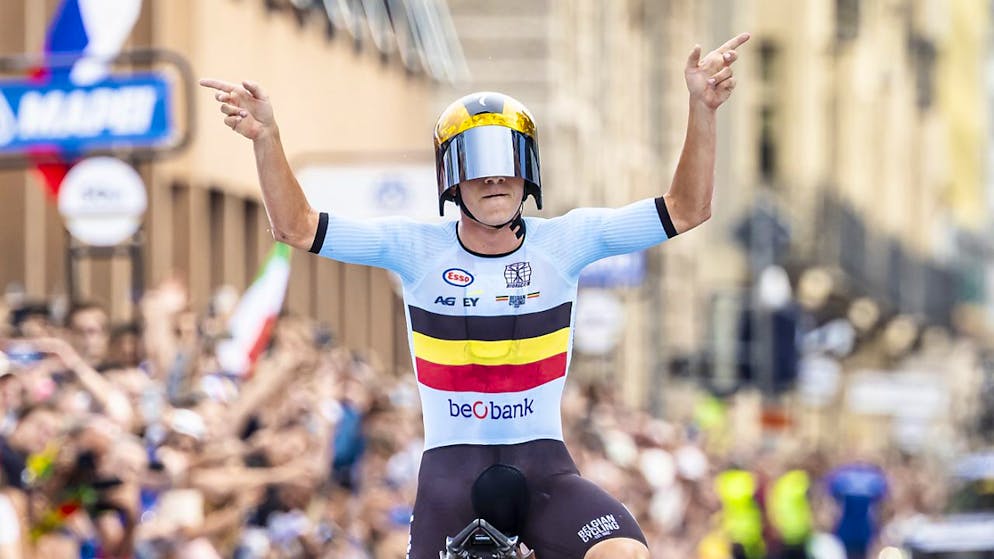 Mondiaux de cyclisme. Küng huitième et bien battu, Evenepoel champion du monde