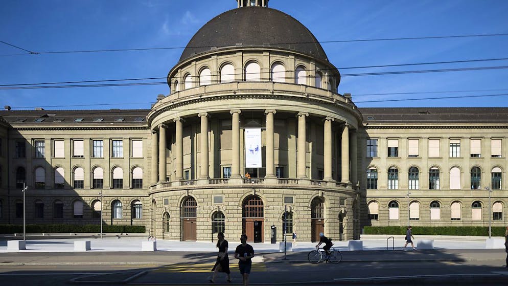 L'edificio principale del Politecnico federale di Zurigo.