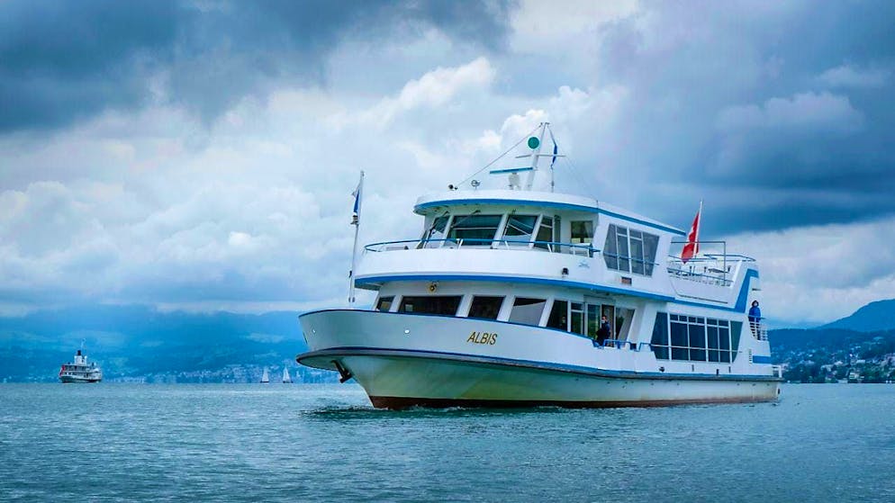 Safety Zurich municipal council keeps boats away from swimmers blue News