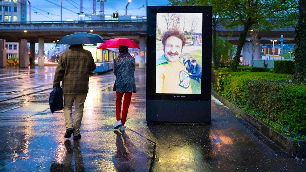 Zurich City Council is not expanding digital advertising systems for the time being. It wants to wait and see how the technology develops. (symbolic image)