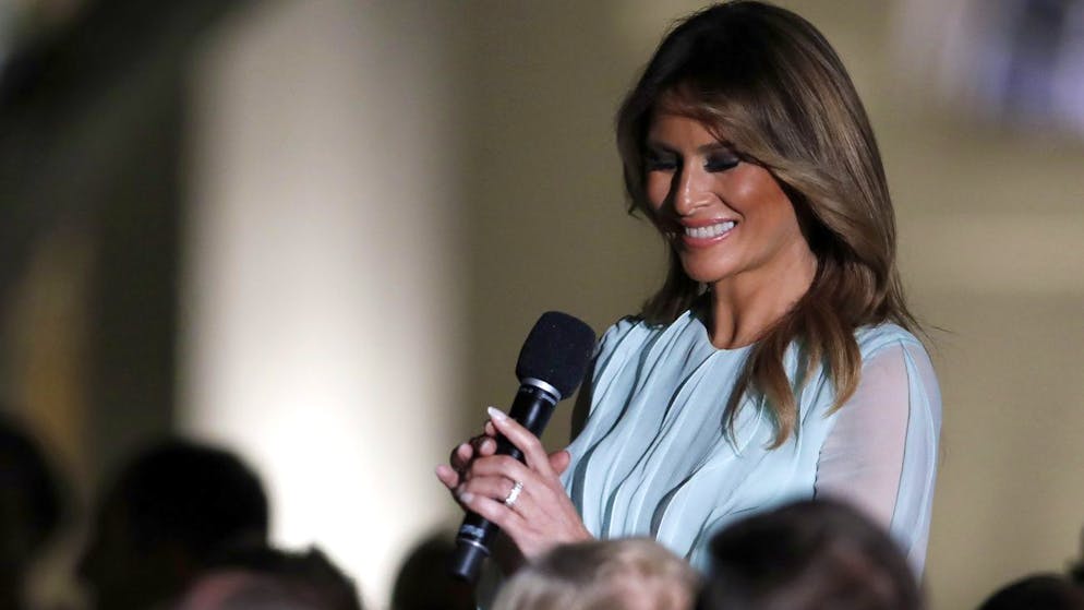Eigene Kampagne. Melania macht lieber Werbung für ihr Buch statt Wahlkampf für ihren Mann