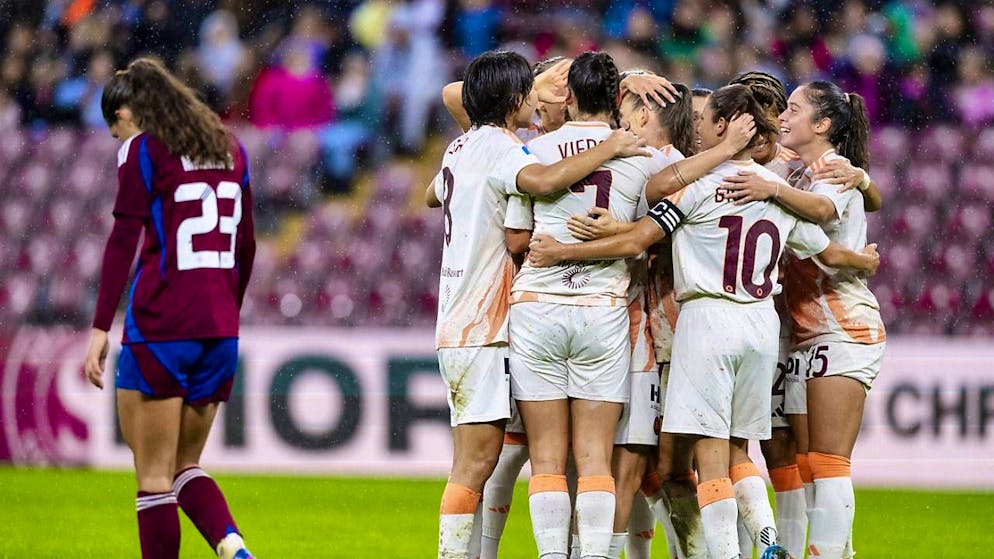 Servette's women are clearly beaten by AS Roma in the Champions League play-off.
