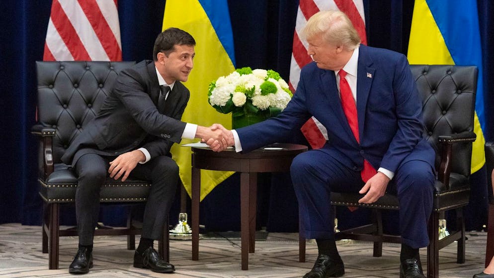 Trump tightens his stance on Ukraine. 