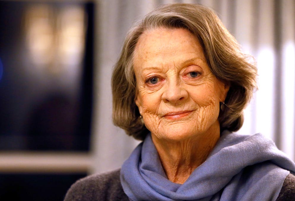Von diesen Stars mussten wir uns 2024 verabschieden. <strong>27.09. Maggie Smith (89):</strong> Die britische Schauspielerin und zweifache Oscar-Preisträgerin war weltweit als scharfzüngige Violet Crawley in der TV-Serie «Downton Abbey» und gestrenge Schulleiterin Minerva McGonagall in den «Harry Potter»-Filmen. bekannt.