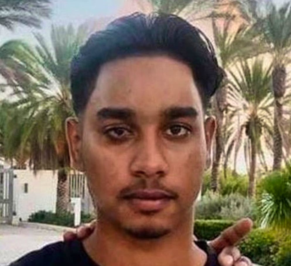 Le 13 novembre 2023, les deux garçons avaient tué à la machette Shawn Seesahai (ci-dessus), 19 ans, qui se trouvait avec des amis dans un parc de Wolverhampton, une ville au centre de l'Angleterre.