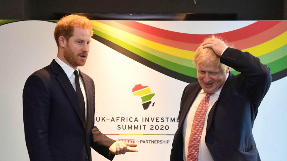 Royals. Boris Johnson nel suo memoire: «Tentai di convincere Harry a non andare negli Stati Uniti»